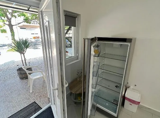 Mueller's 1 Apartment *