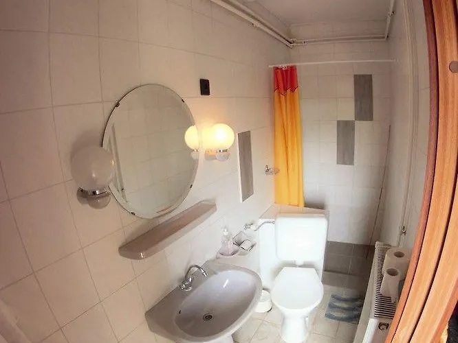 アパート Mueller's 1 *