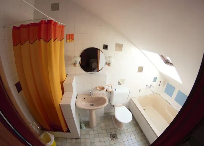 アパート Mueller's 1 *